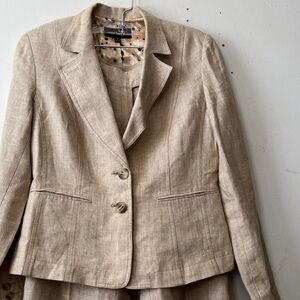 Isabel & Nina vintage beige two piece women’s pant suit